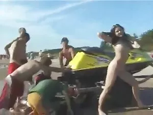 Jeune film erotitiqu ...